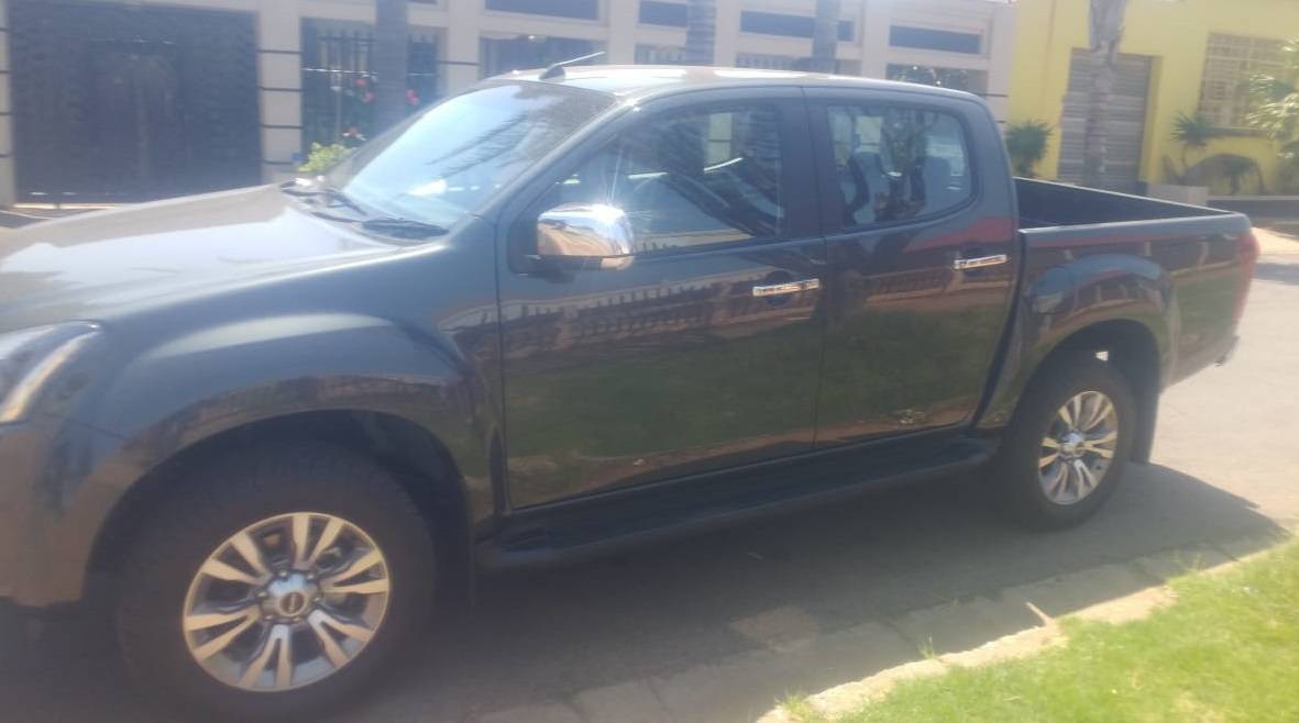 2018 Isuzu KB300 D-Teq LX 4x4