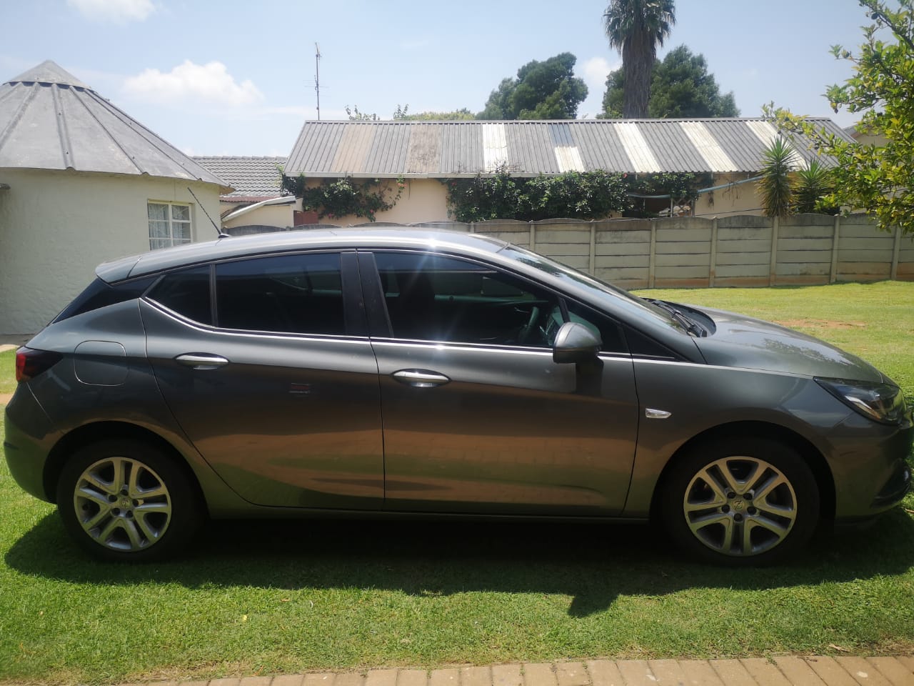 2019 Opel Astra 1.0T Essentia (5fr)