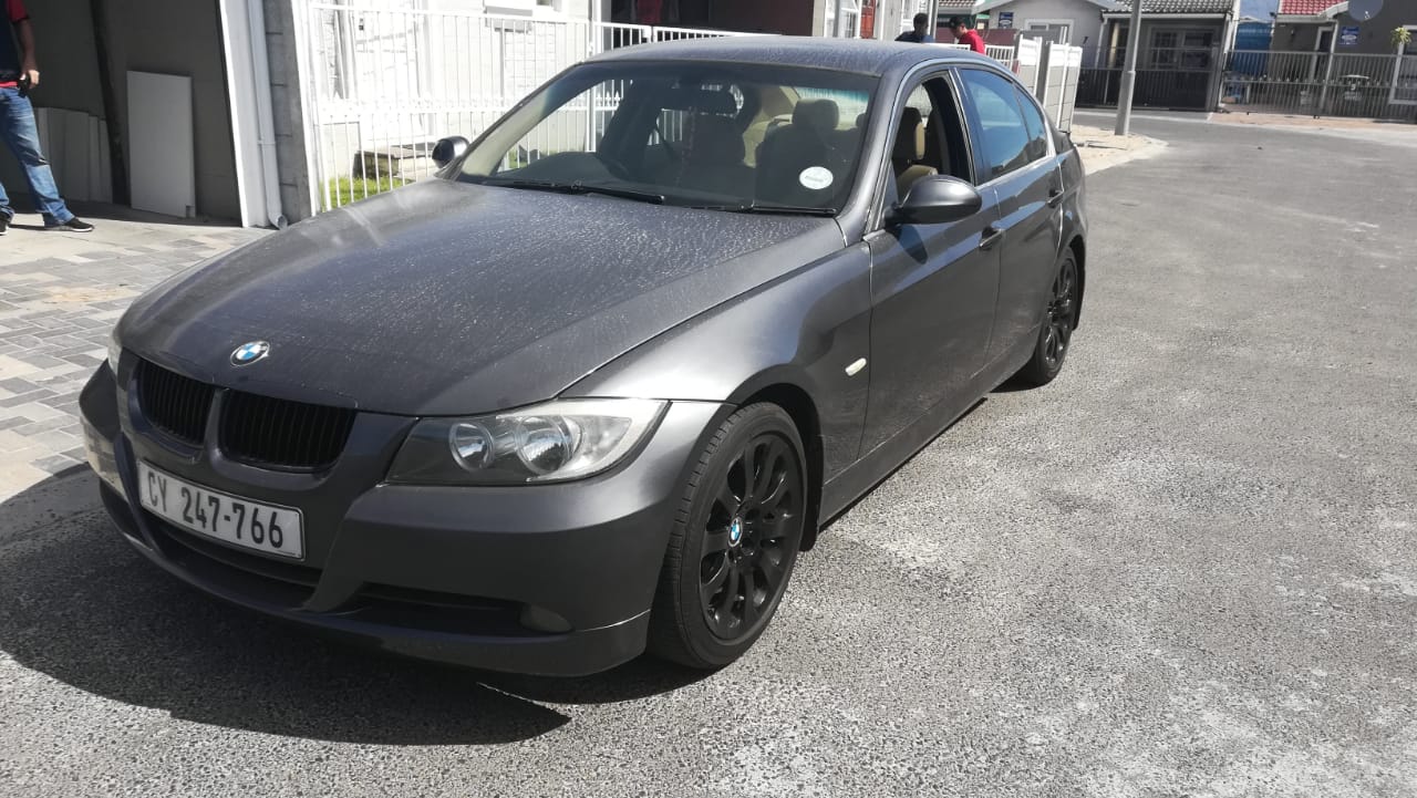 2006 BMW 325I