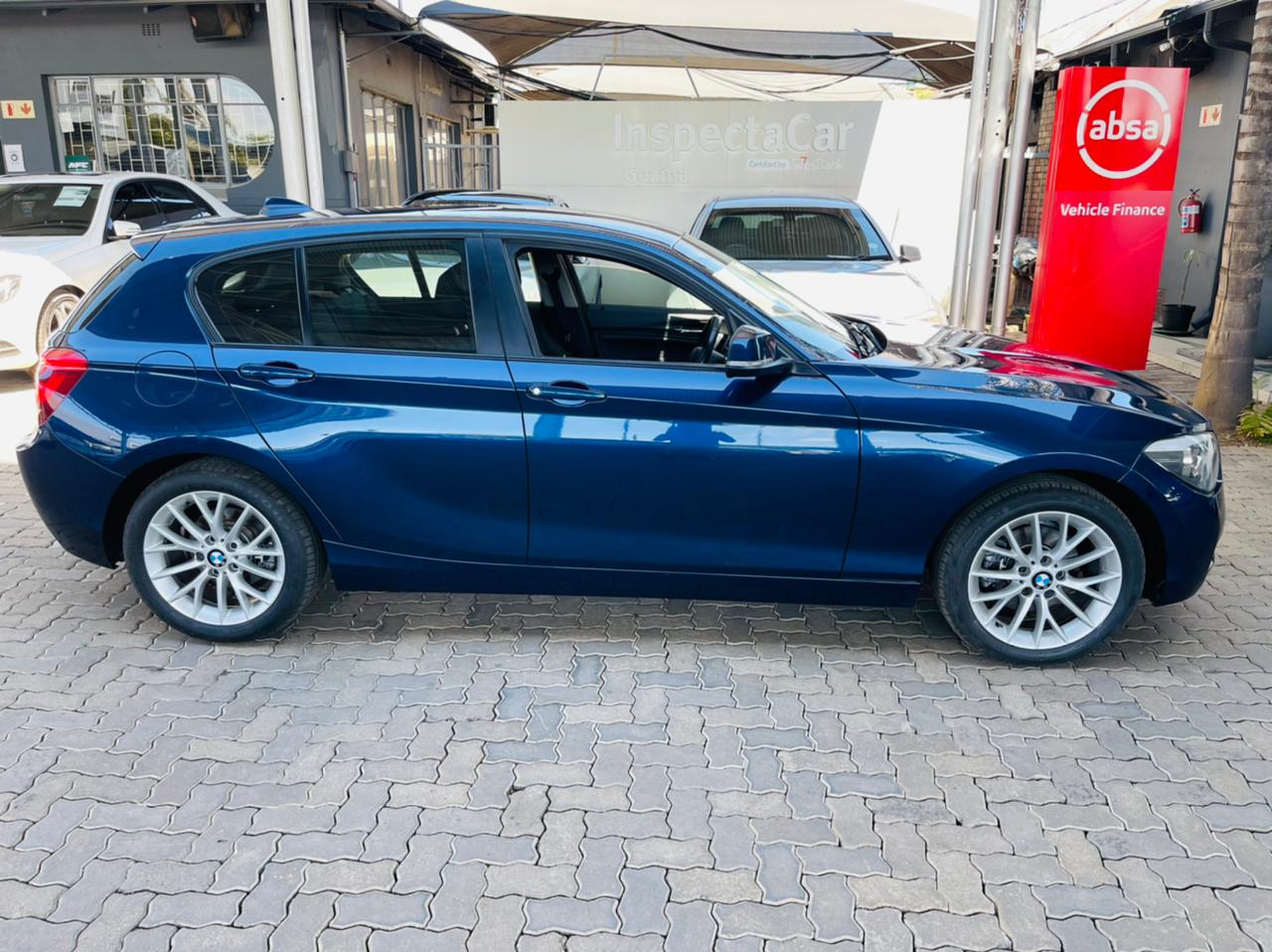 2015 BMW 118i