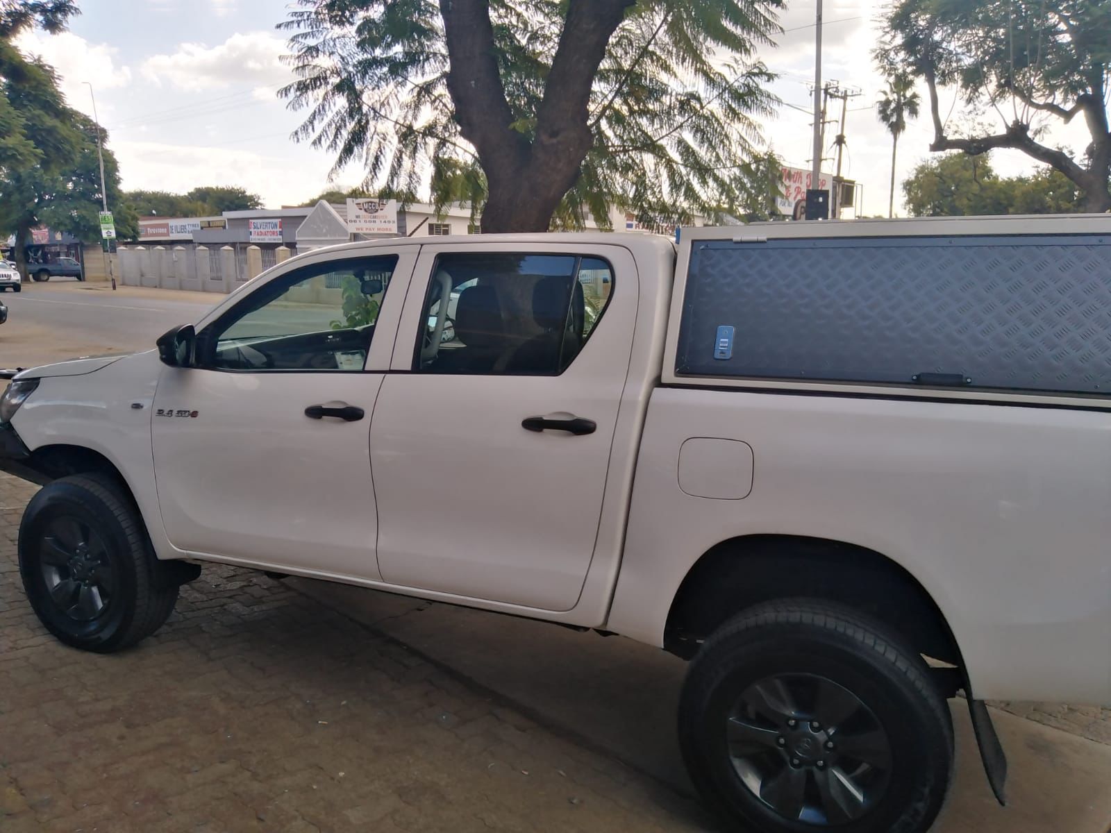 2018 Toyota HILUX 2.4 GD6 4X4