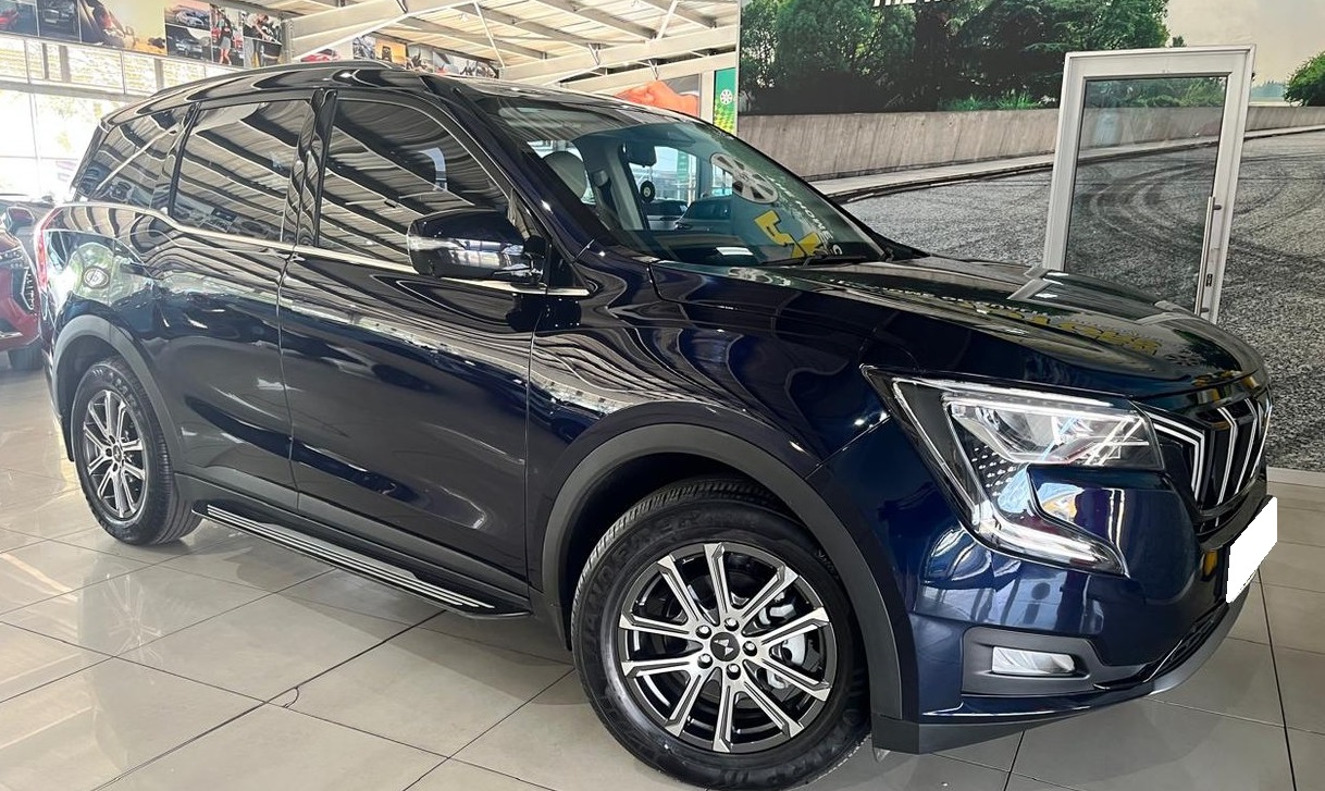 2023 Mahindra XUV 700 2.0 AX7