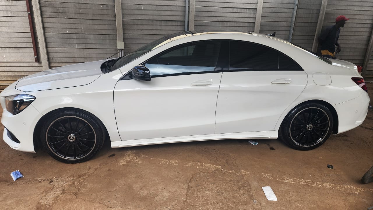 2018 MERCEDES-BENZ CLA200 AMG A/T 
