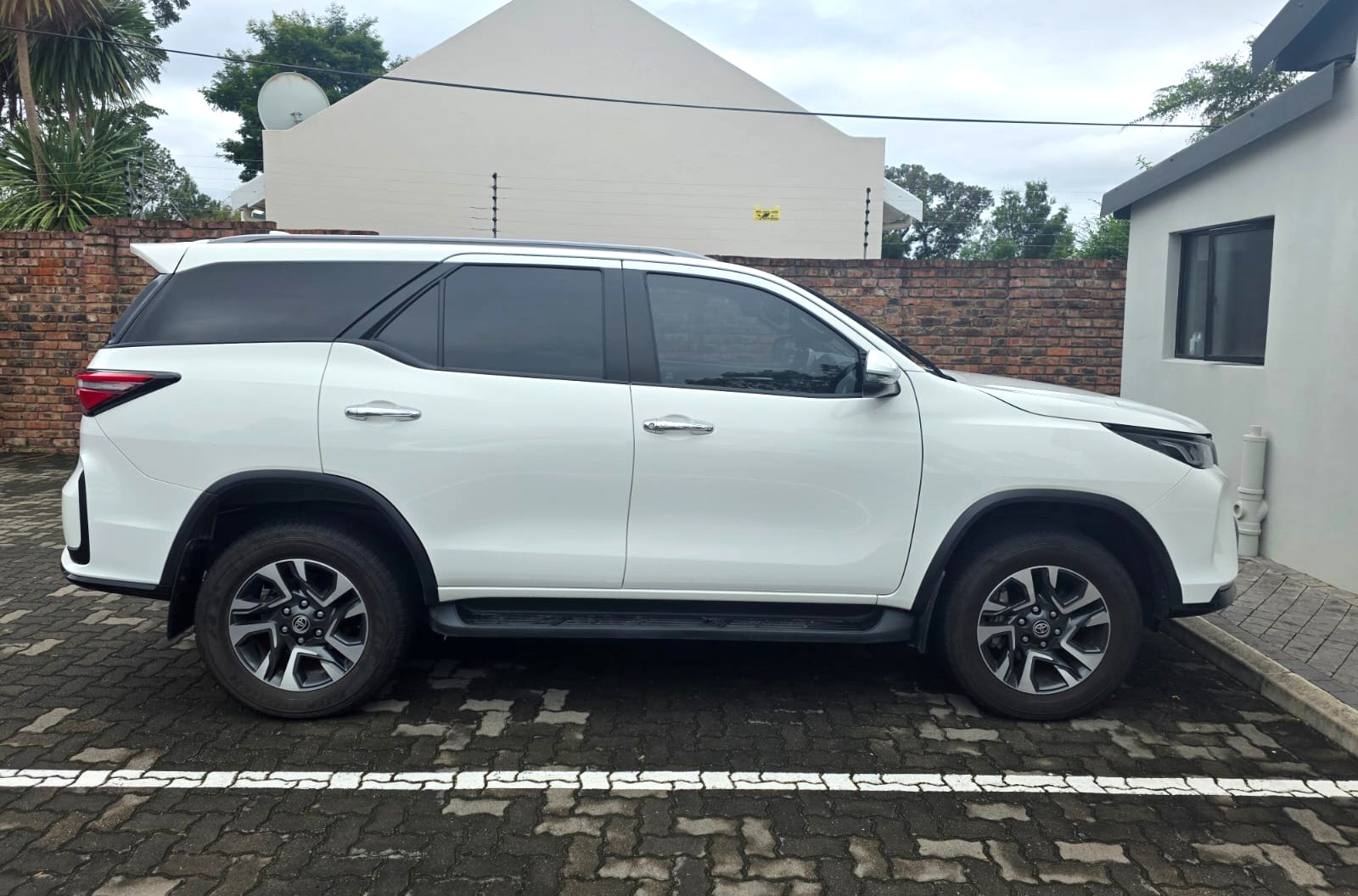 2025 Toyota Fortuner 2.8 GD-6 R/B