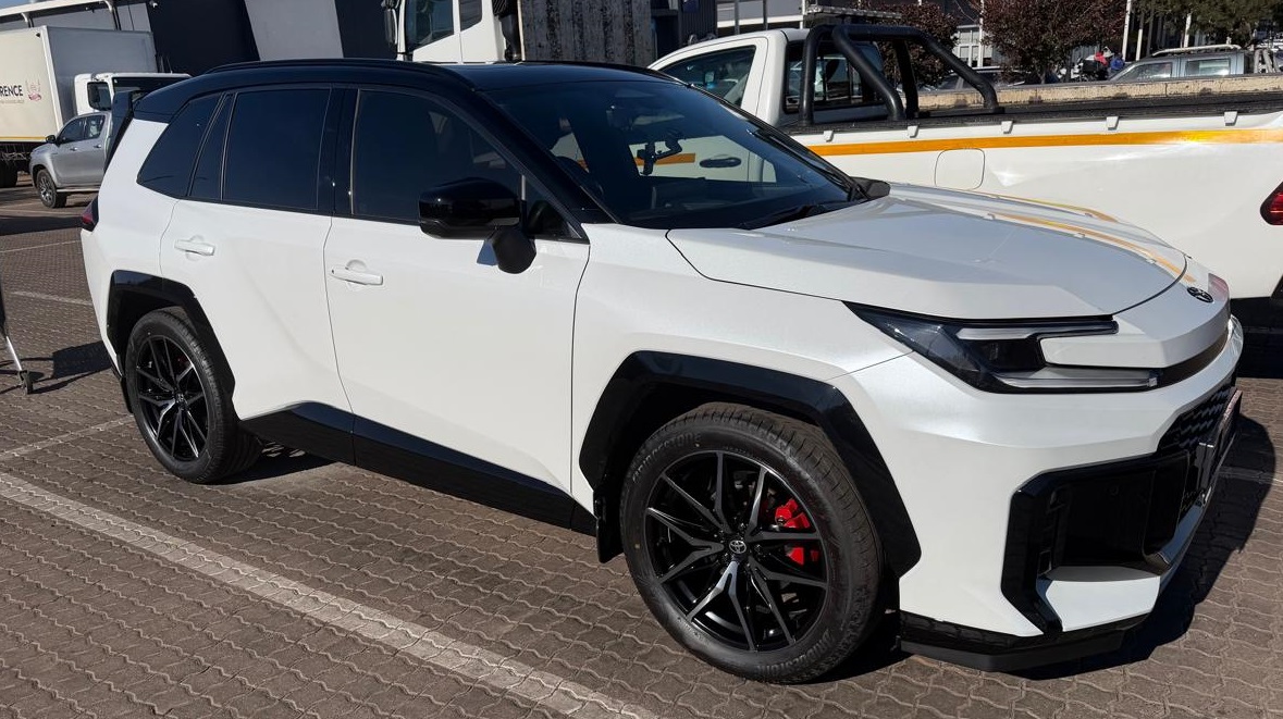 2026 Toyota RAV4 2.5 HEV GR-Sport E-Four 